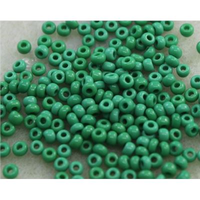 Toho Seed Bead Opaque Shamrock 8/0 - Minimum 12g