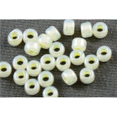 Toho Seed Bead Light Ivory Pearl 8/0 - Minimum 8g