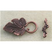 Clasp - Toggle Grape Antique Copper 38mm ea