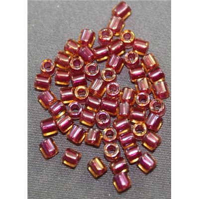 Delica DBL-0062-50 Lined Light Cranberry 8/0 - Minimum 5g