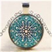 Snowflake Patterned Flat RoundGlass pendant Necklace  45.72cm ea