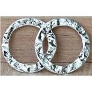 Textured Linking Rings Silver 27mm each