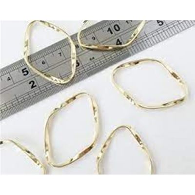 Connector Twist Rhombus Gold 40x28x2.5mm each