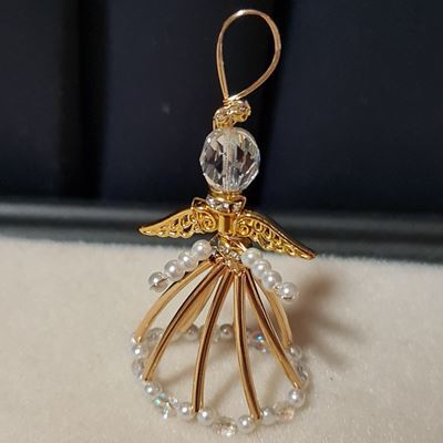 Wired Angel includes beads, wire and instructions. Gold colour each