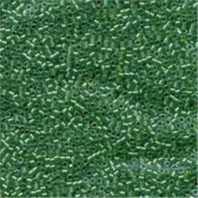 Delica DBR 916 Sparkling Light Green Lined Chartreuse 11/0 - Minimum 3g