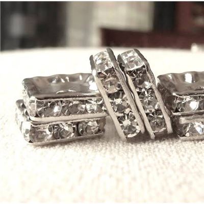 Chinese Squaredelles 8mm Crystal/Platinum Hole 1mm.ea.